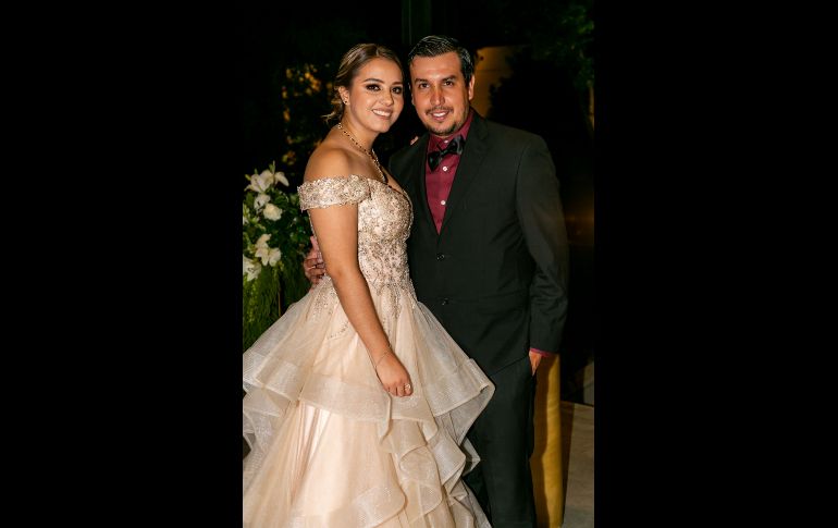 Elizabeth Ramos e Iván Zambrano. GENTE BIEN JALISCO/Jorge Soltero