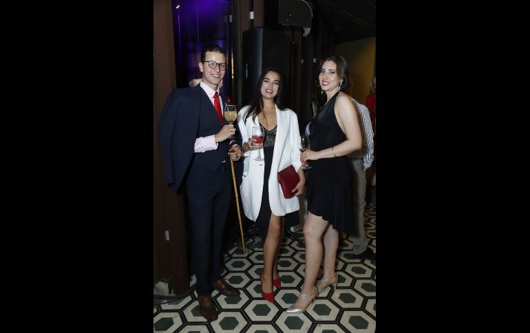 Eduardo Saracho, Catherine Vergara y Miroslava Castañeda. GENTE BIEN JALISCO/Claudio Jimeno