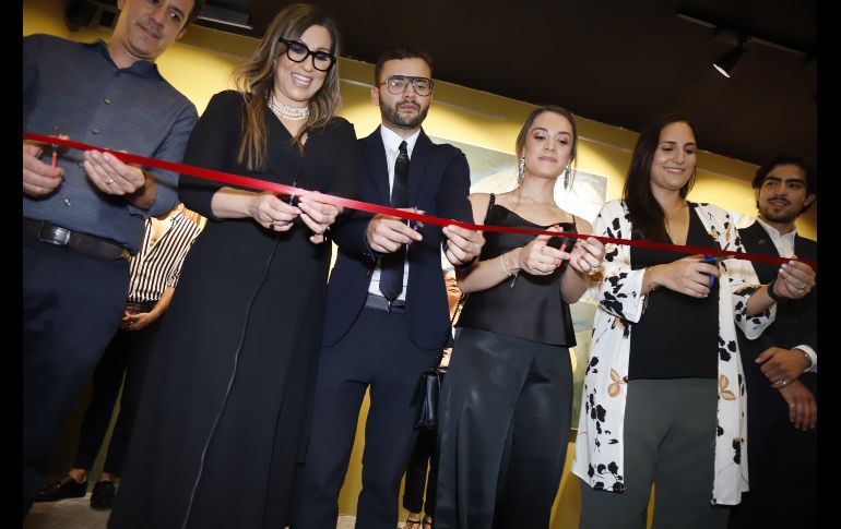 En el corte del listón. GENTE BIEN JALISCO/Claudio Jimeno