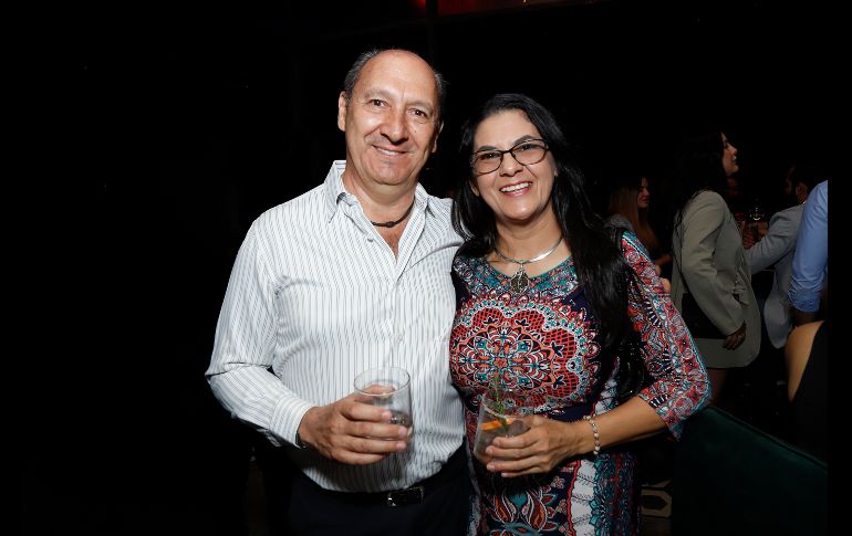 Francisco Cueto y Rina Dall Armellina. GENTE BIEN JALISCO/Claudio Jimeno