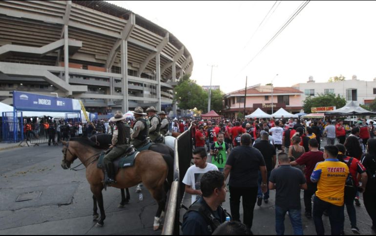 Con la ayuda de los elementos de seguridad, los asistentes podrán sentirse seguros. EL INFORMADOR/A. CAMACHO
