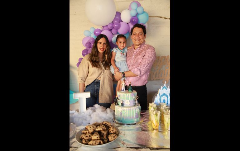 Mariana Farias, Julieta Chávez y Noé Chávez. GENTE BIEN JALISCO/Antonio Martínez