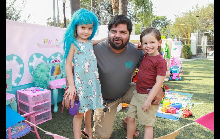 Amelia Gutierrez, Toño Gonzales y José Maria Gutiérrez. GENTE BIEN JALISCO/Antonio Martínez
