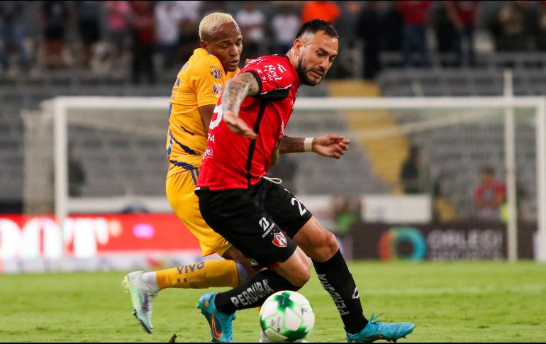 CLAVE. Emanuel Aguilera se ha asentado en la titularidad de los Rojinegros del Atlas. IMAGO7