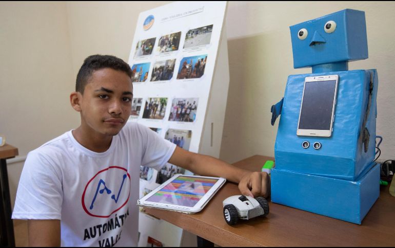 Los niños resultaron premiados por sus inventos. EFE/Y. ZAMORA