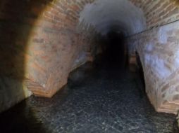 Las leyendas cuentan que los túneles conectan varios puntos de la ciudad, y que bajo la Catedral corre un río. ESPECIAL/FACEBOOK