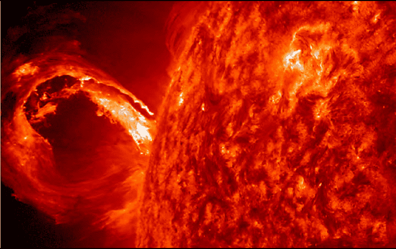 Tormenta solar podría dejar sin internet a gran parte de Norteamérica durante meses. ESPECIAL/SDO