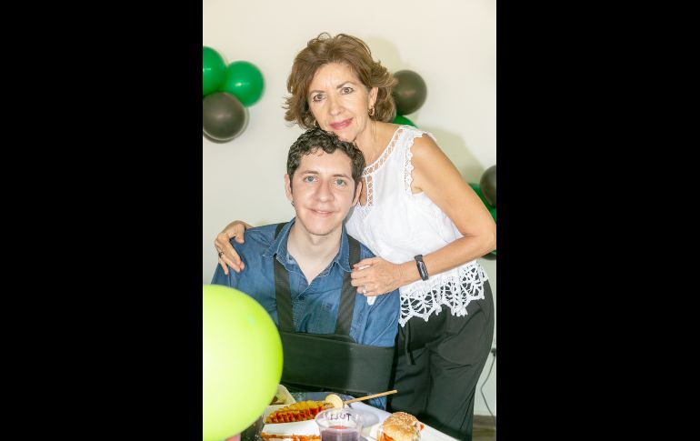 Alejandro Escobar y Tulita Martínez. GENTE BIEN JALISCO/Jorge Soltero