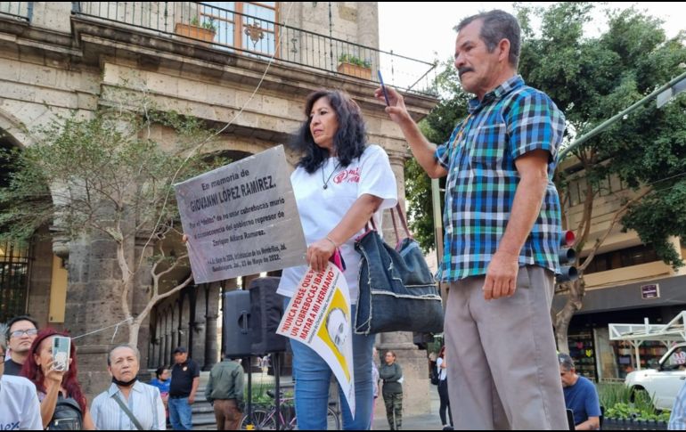 Los manifestantes expresaron su confianza en que el Gobierno de Jalisco no retire la placa. EL INFORMADOR/E. Gómez