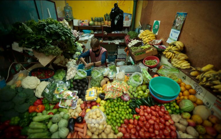 Otros genéricos cuya baja de precios incidieron en la inflación fueron: el limón, cebolla, chile serrano, papaya, entre otros. EL INFORMADOR / ARCHIVO