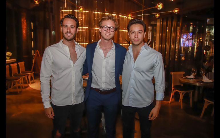 Rodrigo Uriarte, Gustavo Santoscoy y Juan Pablo Tinajero. GENTE BIEN JALISCO/Antonio Martínez