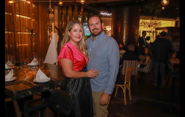 Ivonne Orendain y Juan Pablo Carrillo. GENTE BIEN JALISCO/Antonio Martínez