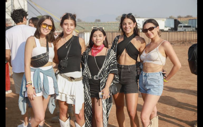 Fernanda Flores, Marifer Aldana, Paulina Ruiz, Paola Sánchez y Frida Ortiz. GENTE BIEN JALISCO/ Antonio Martínez