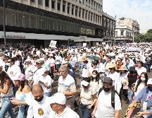 De acuerdo con cifras de la UdeG a la marcha acudieron 103 mil personas, mientras que la cifra de Protección Civil Jalisco fue de 46 mil personas. EL INFORMADOR / A. Camacho
