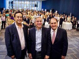 Claudio X González, Salvador Cosío Gaona y José Luis Moreno Rojas en el evento realizado en la Expo Guadalajara. ESPECIAL