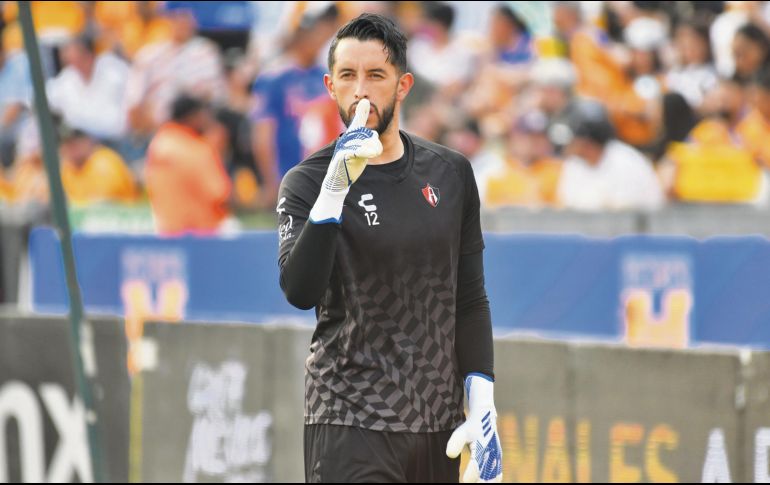 El colombiano se ha consolidado como uno de los mejores en la Liga MX y ha sido indispensable para la solidez defensiva de los Zorros. IMAGO7