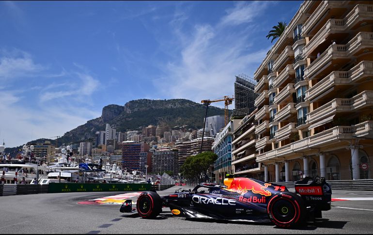 SERGIO PÉREZ. El mexicano finalizó tercero y esto le aseguró salir mañana desde la segunda fila de la parrilla. AFP / A. Isakovic