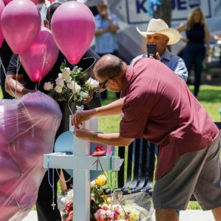Identifican a jefe de Policía que retrasó acceso al aula del tiroteo en Texas