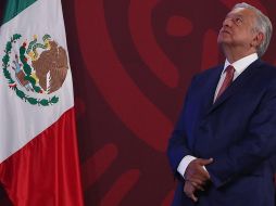 López Obrador afirma que quiere saber si las denuncias sobre malos tratos a los trabajadores de Petróleos Mexicanos, la falta de uniformes y equipos es real, para atender el problema de inmediato. SUN / LCG