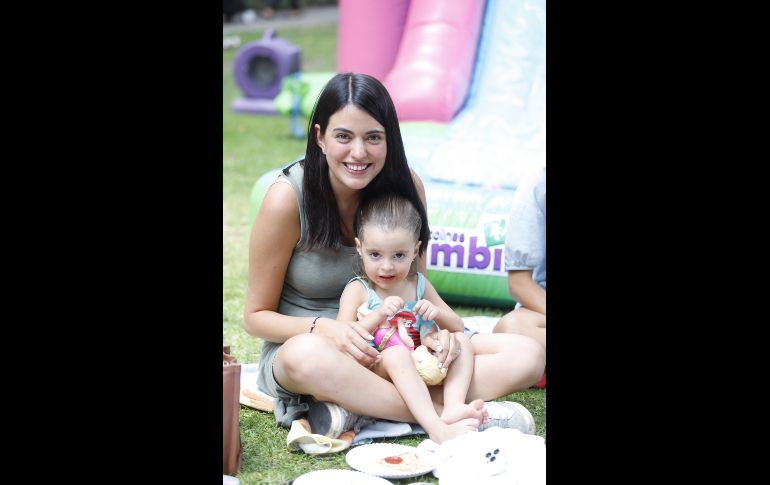 Eugenia Aceves y Natalia Escoto. GENTE BIEN JALISCO/Claudio Jimeno