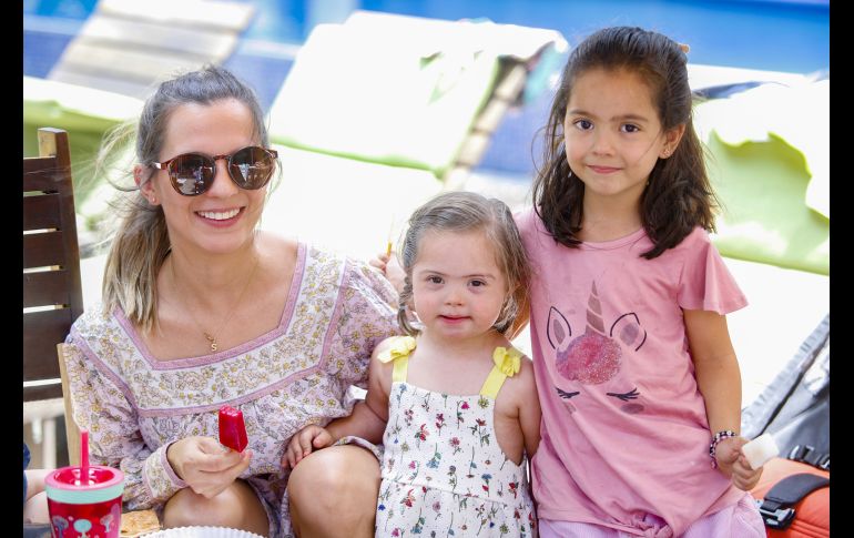 Pau González, Dominica Cuevas y Mikaela Cuevas. GENTE BIEN JALISCO/Claudio Jimeno