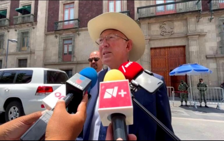 Ken Salazar durante su visita en Palacio Nacional, donde López Obrador lo recibió. SUN