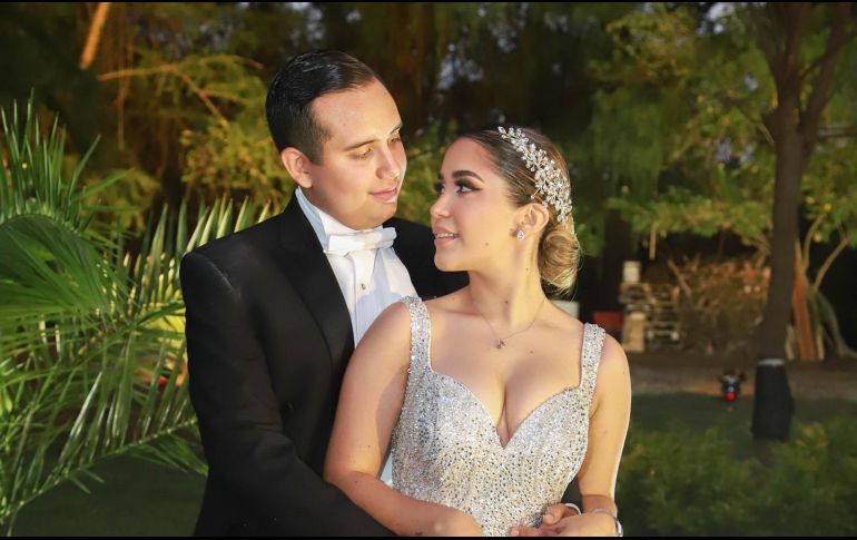 Raúl Nuño Sánchez y Flor Lizeth Camarena Arévalo. GENTE BIEN JALISCO/Antonio Martínez