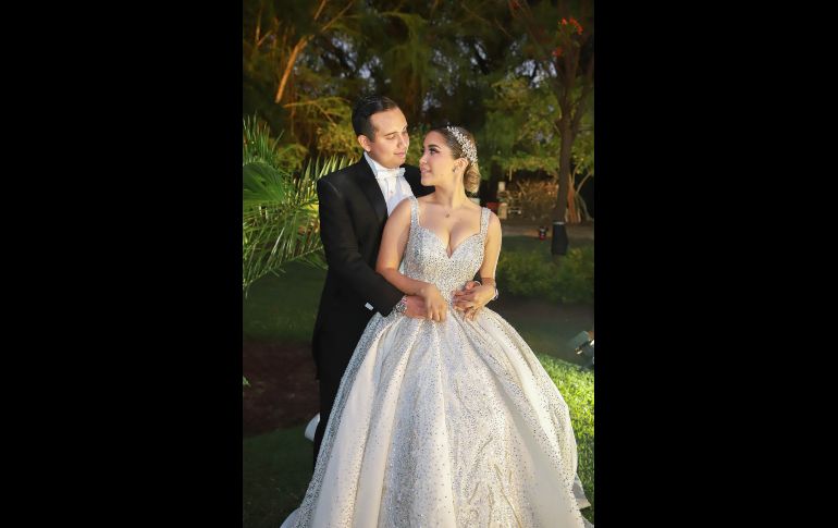 Raúl Nuño Sánchez y Flor Lizeth Camarena Arévalo. GENTE BIEN JALISCO/Antonio Martínez