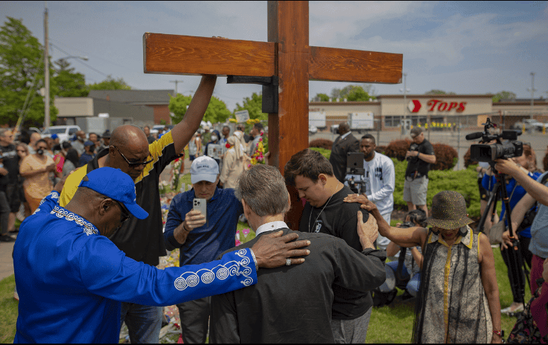 Acusan de terrorismo interno a atacante de supermercado en Nueva York. AP