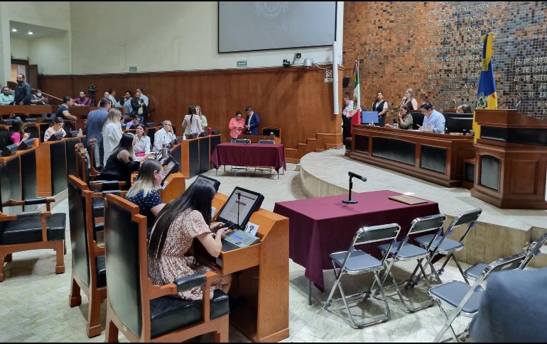 La sesión se interrumpió por un momento debido a los gritos y aspavientos entre los legisladores. EL INFORMADOR/R. Rivas