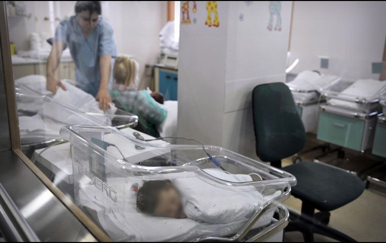 El secretario de Salud aclaró que ninguno de los tres casos sospechosos que hay en Jalisco han sido confirmados como hepatitis infantil. AFP / ARCHIVO