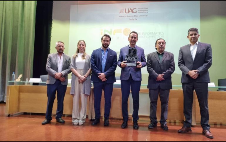 El vicerrector académico de la Universidad Autónoma de Guadalajara, Hugo de la Rosa Peñaloza, comentó que la juventud debe seguir apostando por proyectos que puedan mejorar al mundo. EL INFORMADOR / E. Granados