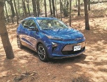 Su diseño atrae miradas, pues ese concepto de auto eléctrico nos lo deja en claro con la parrilla de diseño armónico y faros de tecnología LED. EL INFORMADOR/M. Castillo