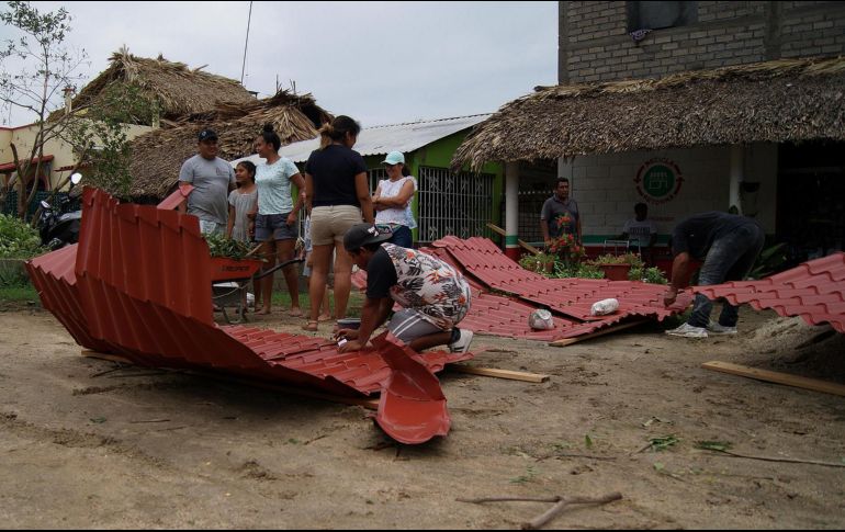 En las comunidades afectadas y más alejadas de la Costa y la Sierra Sur de Oaxaca, los pobladores saben que esas cifras crecerán. EFE / ARCHIVO