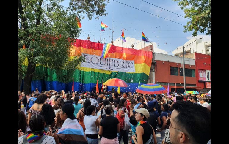 Durante el recorrido hubo shows por parte de la comunidad. EL INFORMADOR/ Y. MORA