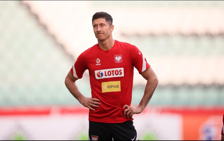 En Champions League, Robert Lewandowski es el tercera máximo goleador de la historia, igualado con Karim Benzema y detrás de Cristiano Ronaldo y Lionel Messi. EFE / L. Szymanski