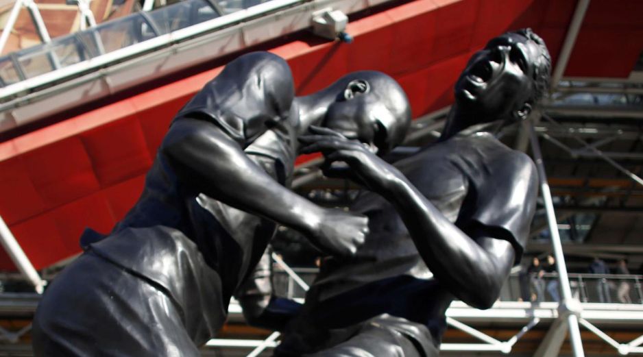 La estatua de bronce, de más de cinco metros de alta y de varias toneladas de peso, es obra del artista francés Adel Abdessemed. AFP / ARCHIVO