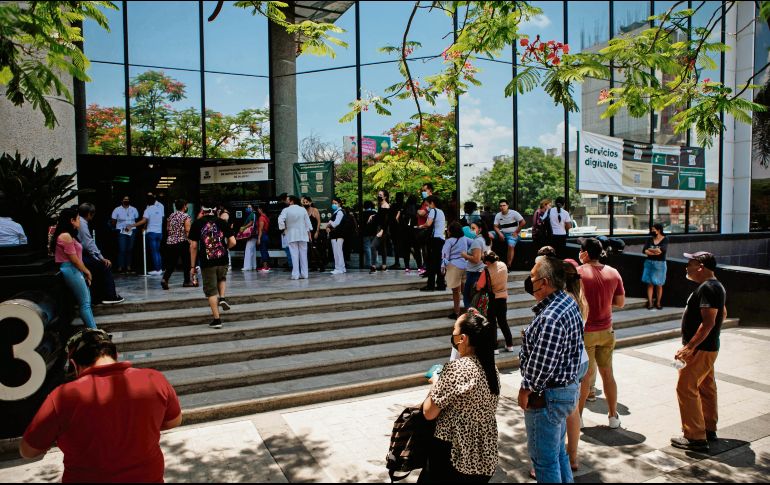 El trámite vence el 30 de junio, a partir del 1 de julio solo será vigente la versión 4.0 del CFDI y no se podrá emitir factura si no se hicieron los cambios. EL INFORMADOR/ G. Gallo