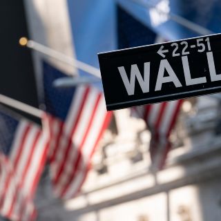 Wall Street cae antes de informe clave sobre inflación de Estados Unidos