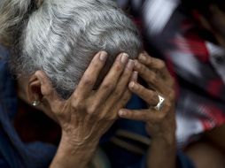 Existe una creencia acerca de que un amigo o familiar puede ayudar a una persona a salir de la depresión, pero no es así, tienen limitaciones importantes, señalan. AP / ARCHIVO