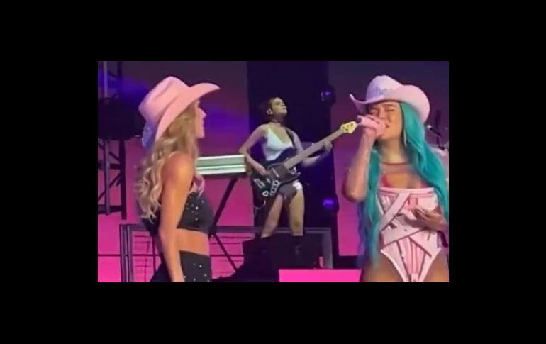 Anahí dedicó un mensaje a Karol G y agradeció la invitación. TWITTER / @karolg