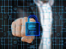 Verifica todos los contenidos que descargues e instales en tu celular. Pixabay