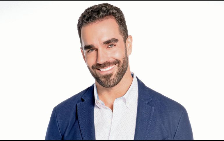 Interpreta el personaje de “Fernando” en esta novela, donde comparte créditos con un gran elenco. CORTESÍA