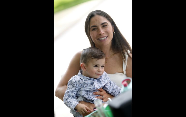 Santiago Torres y Jessica Apodaca. GENTE BIEN JALISCO/Claudio Jimeno