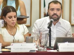 Claudia Salas Rodríguez, presidenta de la Comisión de Hacienda; y Gerardo Quirino Velázquez Chávez, coordinador de la fracción de Movimiento Ciudadano. ESPECIAL