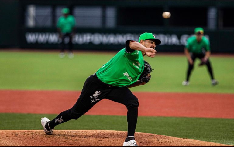 Henry Centeno (foto) dejó la lomita con el marcador 4-2 a su favor, pero el relevista Jeremy Rhoades. no pudo sostener la ventaja. ESPECIAL/Mariachis de Guadalajara
