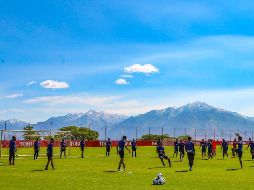 El Rebaño Sagrado busca su segundo triunfo de la pretemporada ante los Laguneros. TWITTER/Chivas
