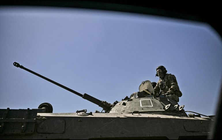 El Ejército de Ucrania es rebasado en hombres y armas por el de Rusia que busca el control total de la zona del Donbás. AFP