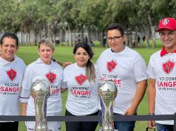 Algunos aficionados vieron a través de redes sociales la convocatoria para participar en la campaña de donación. ESPECIAL