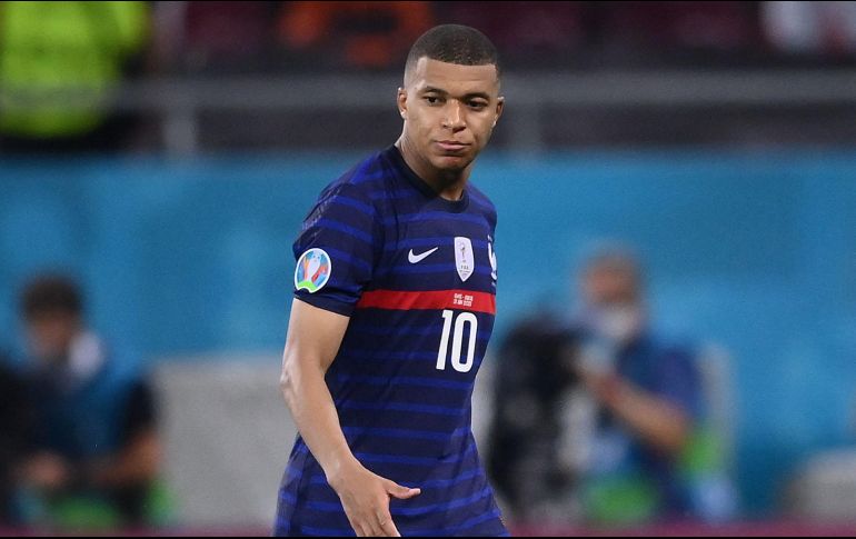 Florentino explicó que Mbappé siempre mantuvo que su sueño era fichar por el Real Madrid, incluso 15 días antes de su decisión final. EFE/ARCHIVO